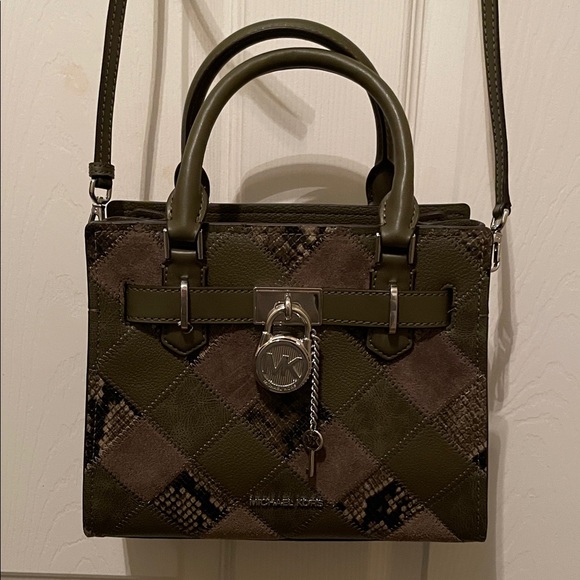 Michael Kors Hamilton Small Patchwork Satchel crossbody silver-tone hardware